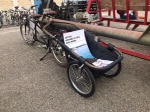 remorque adaptable pour différents vélos